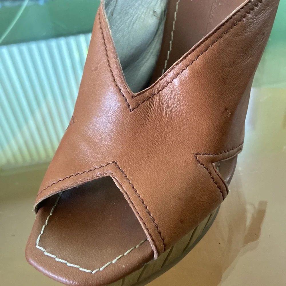Jessica Simpson wedges
